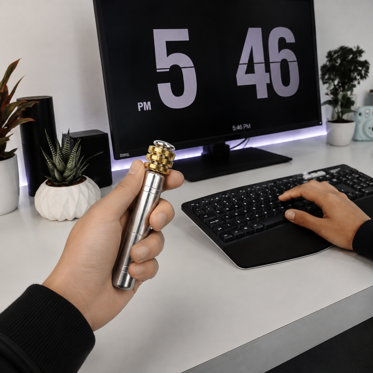 Silent Spin Bar